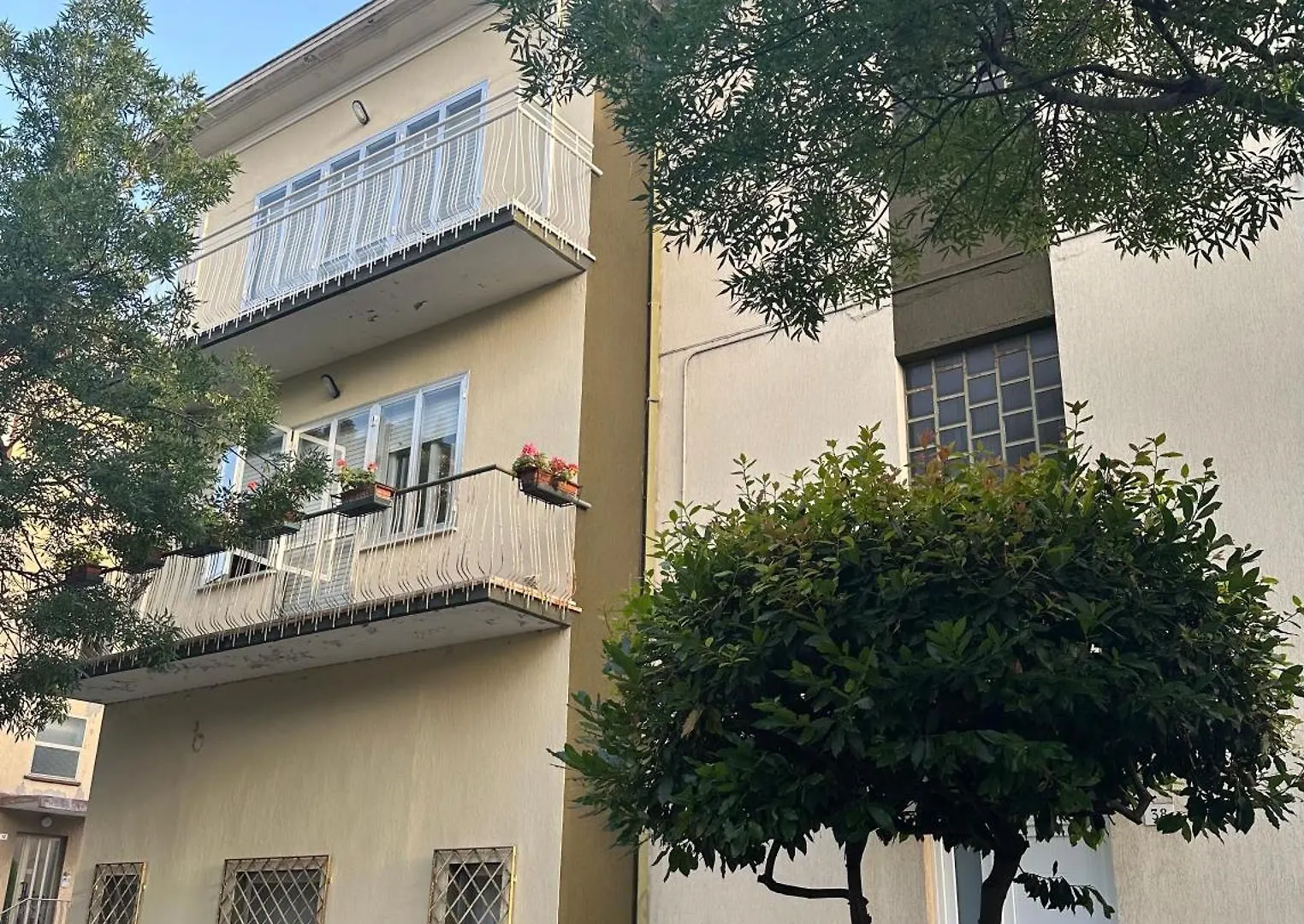 Appartamento Borgo Sangiuliano contacts